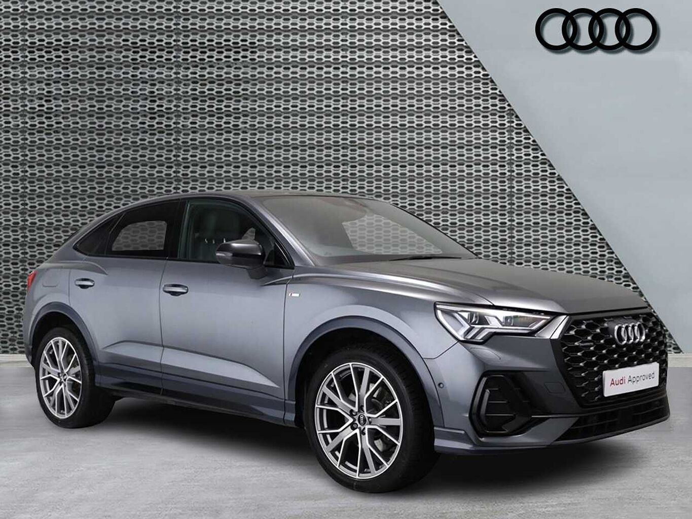 Main listing image - Audi Q3