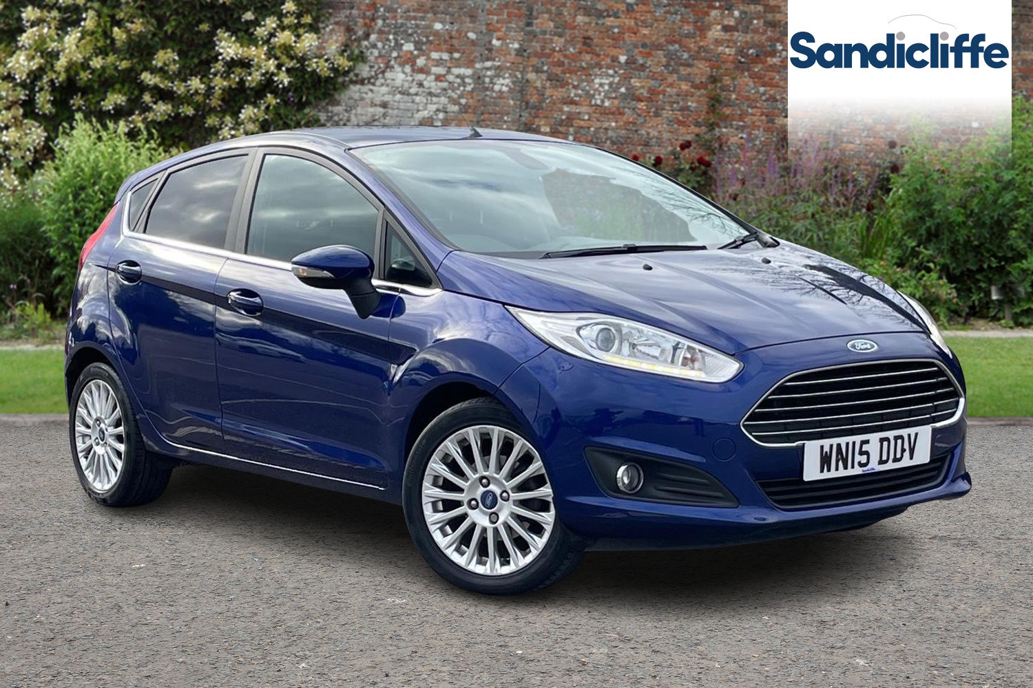 Main listing image - Ford Fiesta