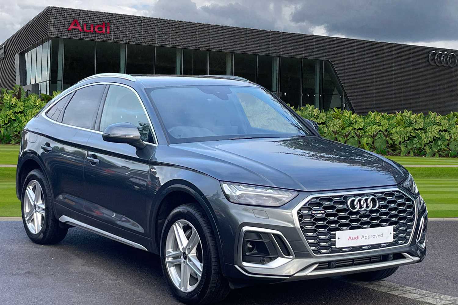 Main listing image - Audi Q5 Sportback