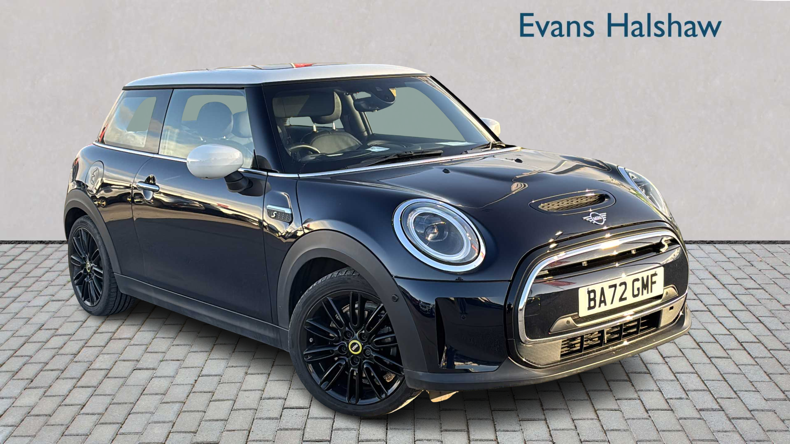 Main listing image - MINI Electric