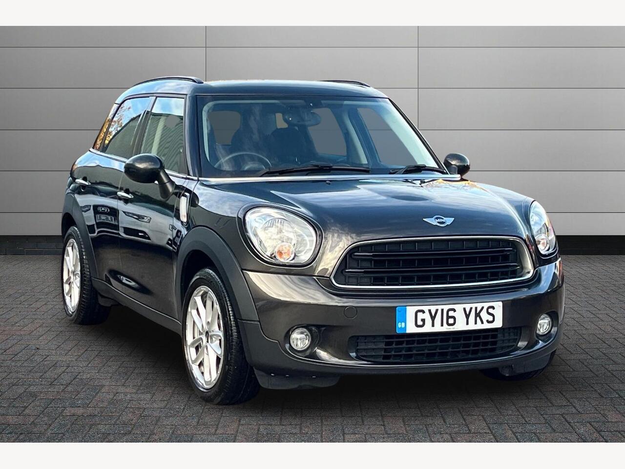 Main listing image - MINI Countryman