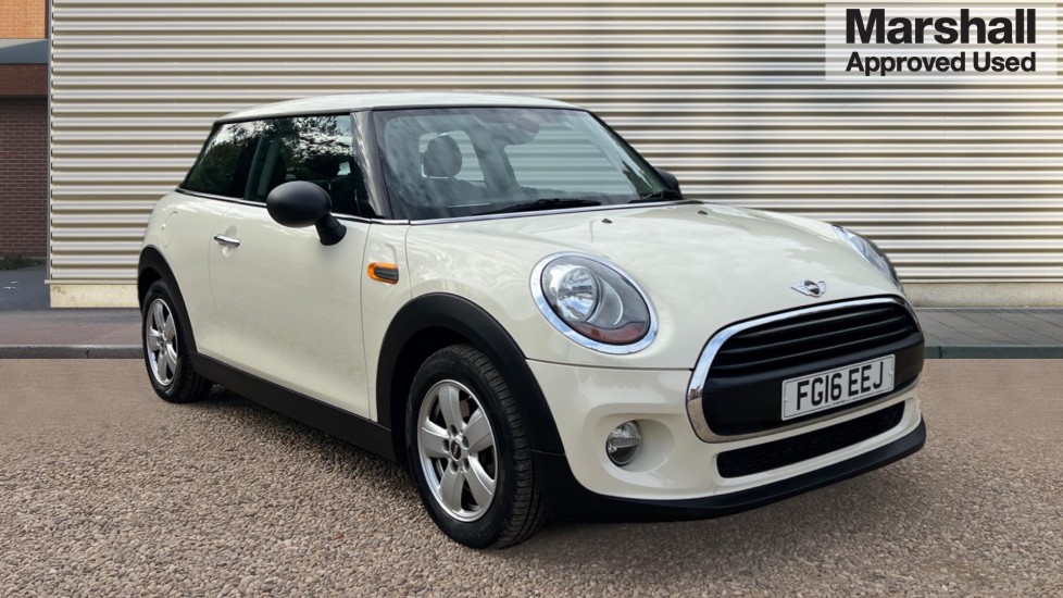 Main listing image - MINI Hatchback