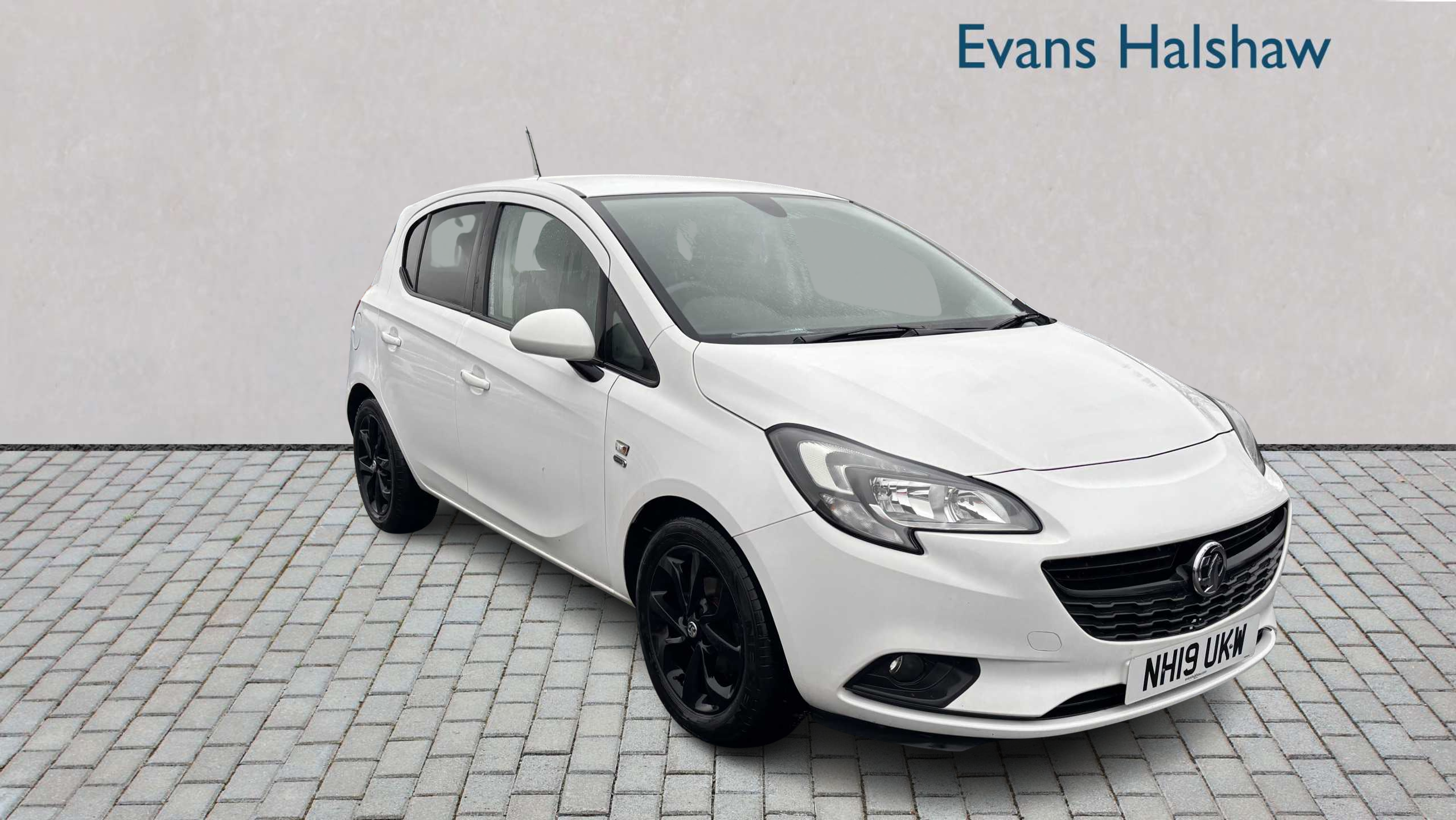 Main listing image - Vauxhall Corsa