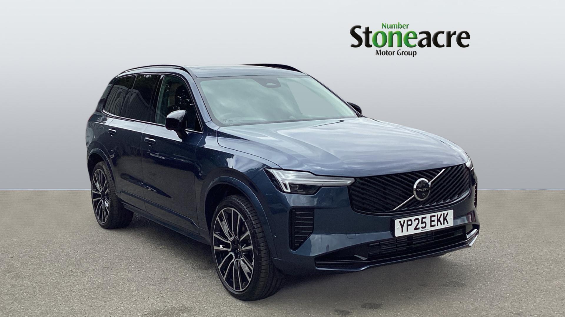 Main listing image - Volvo XC90