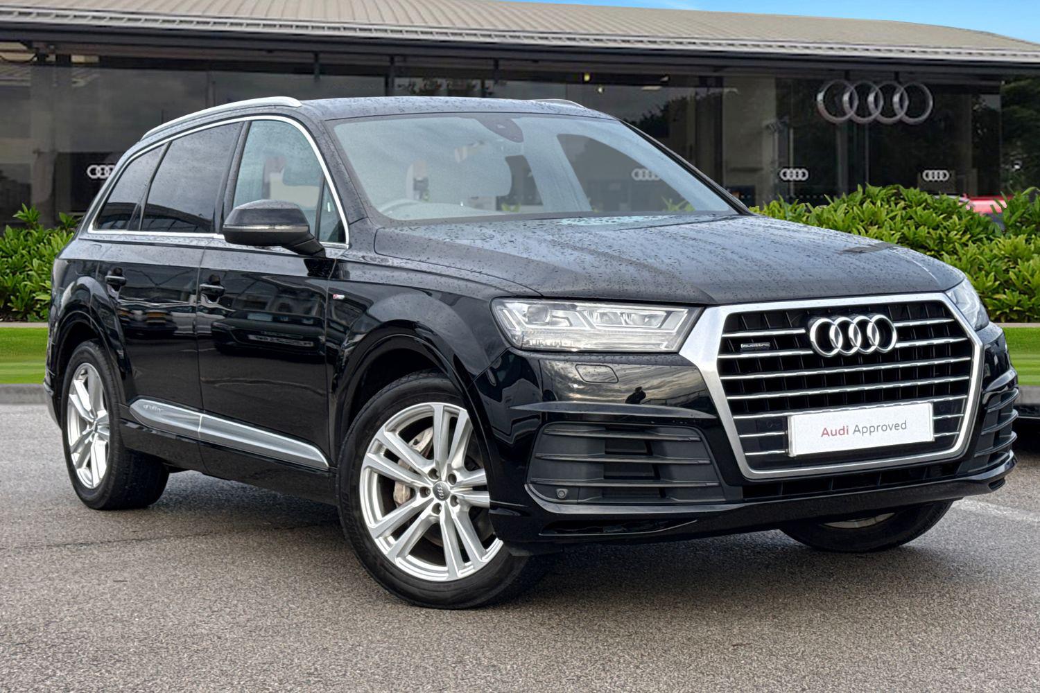 Main listing image - Audi Q7