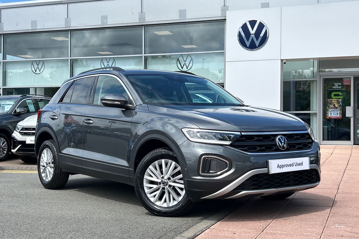 Main listing image - Volkswagen T-Roc