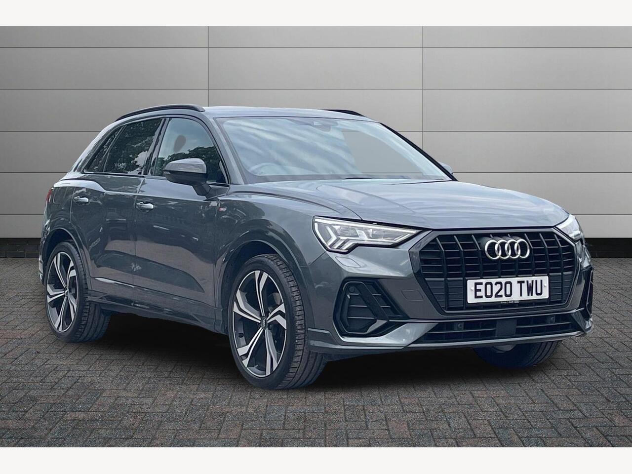 Main listing image - Audi Q3