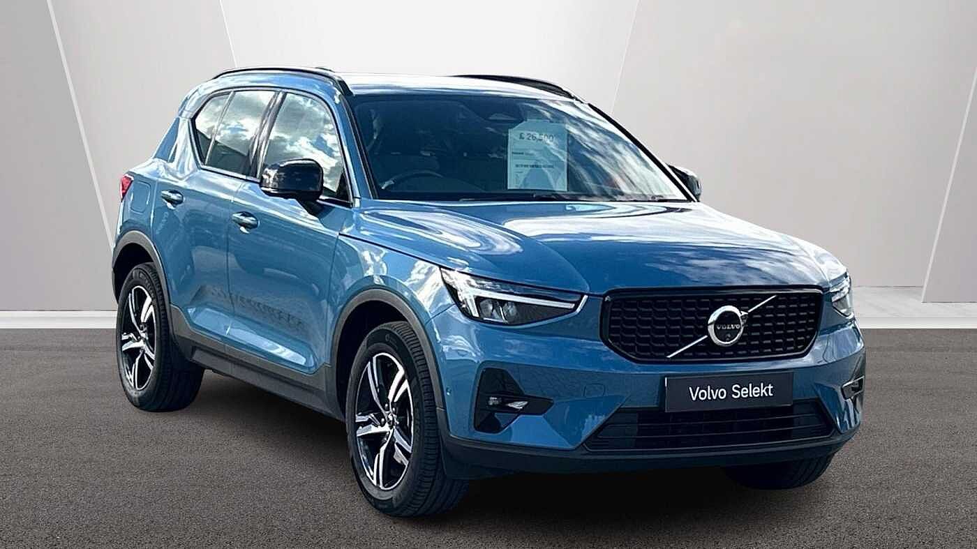 Main listing image - Volvo XC40