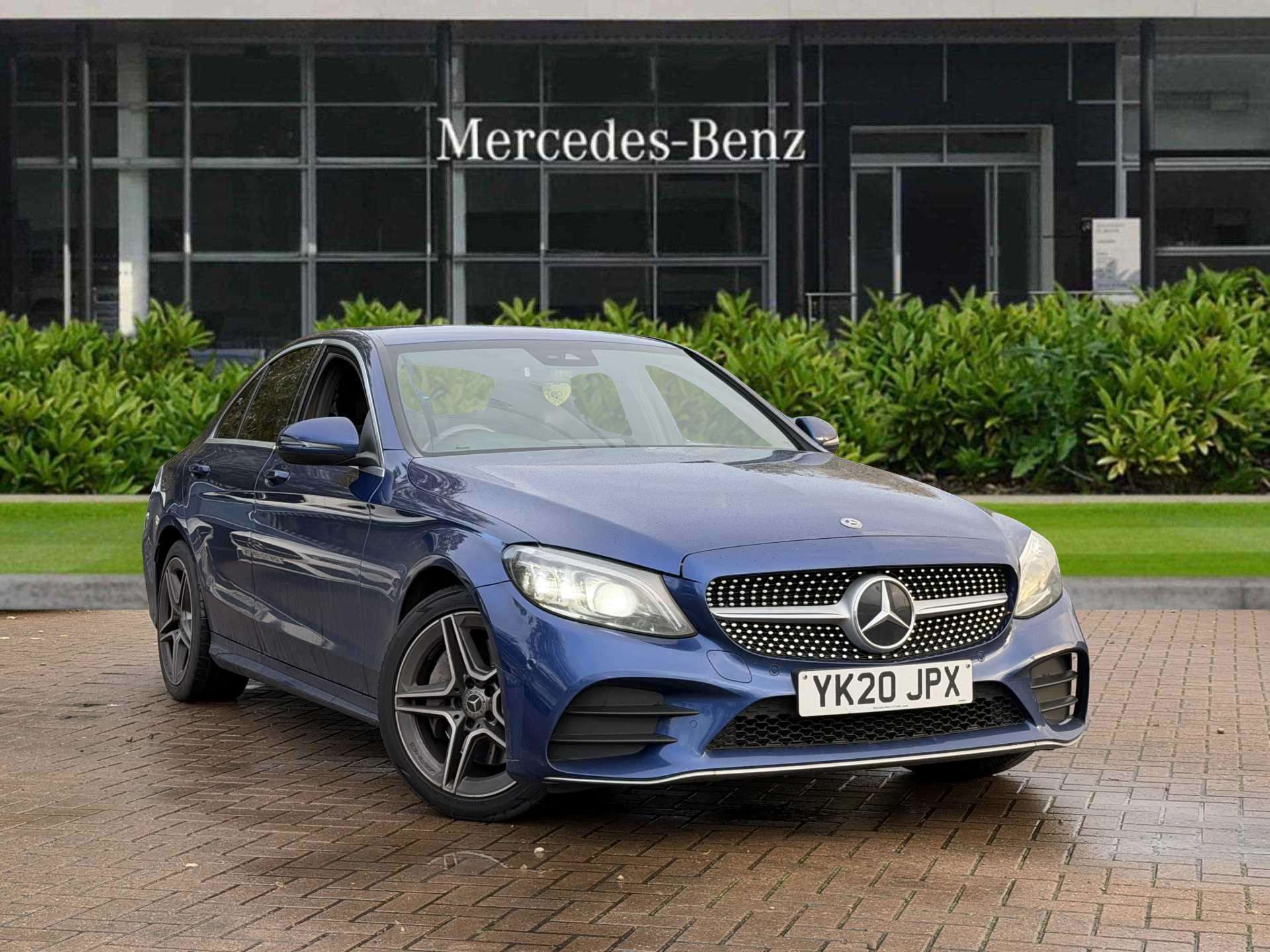Main listing image - Mercedes-Benz C-Class