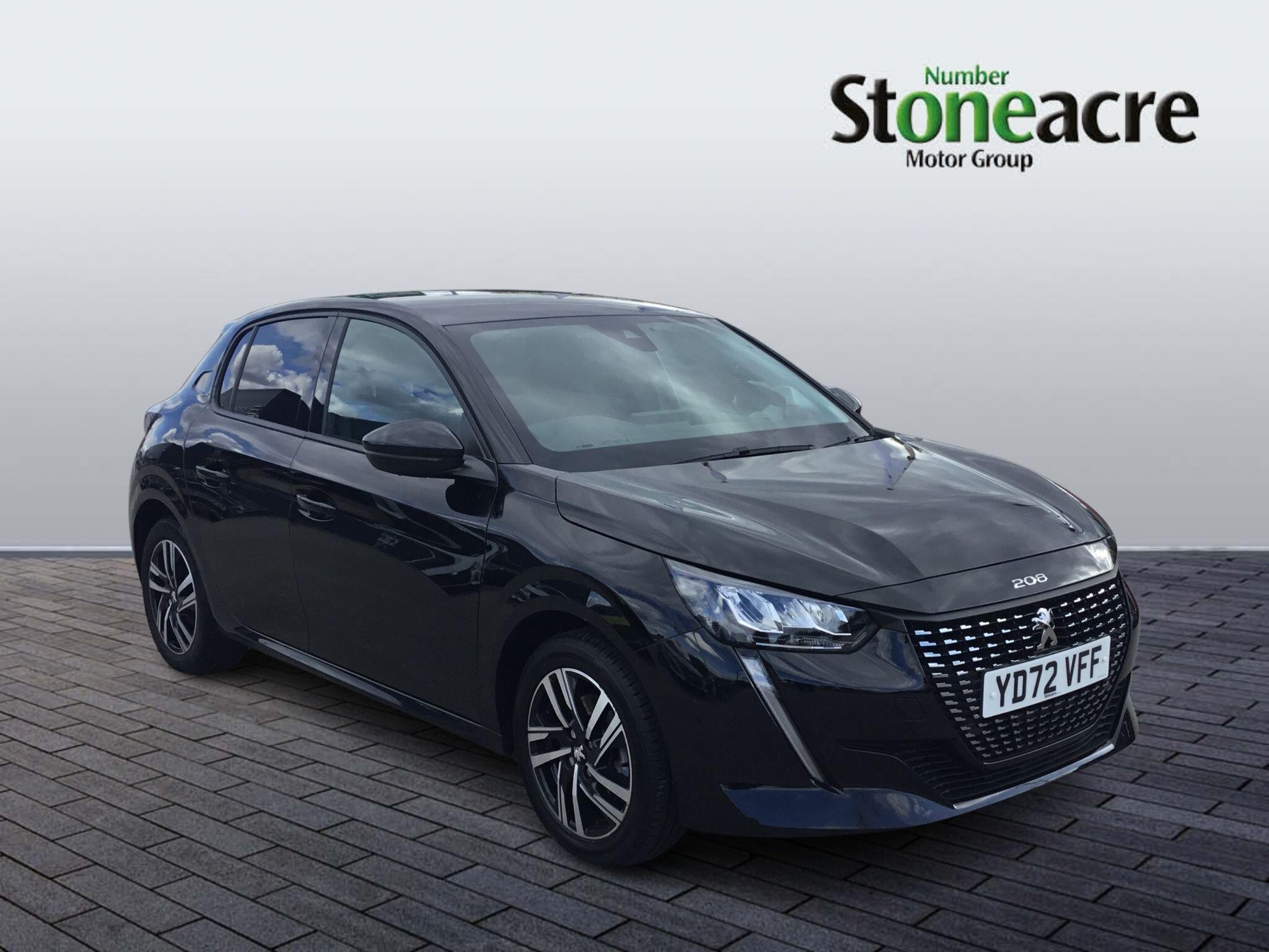 Main listing image - Peugeot 208