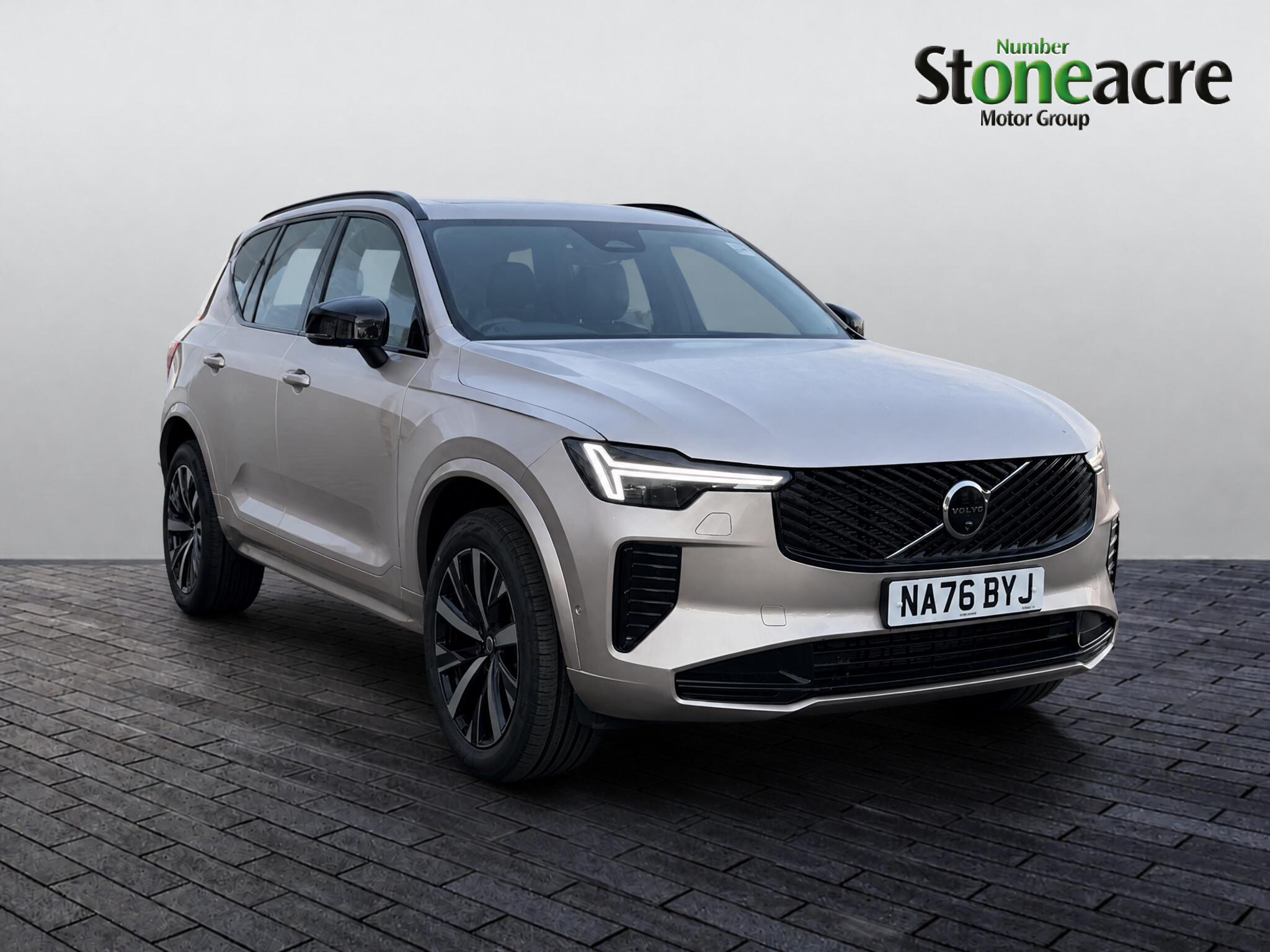 Main listing image - Volvo XC90