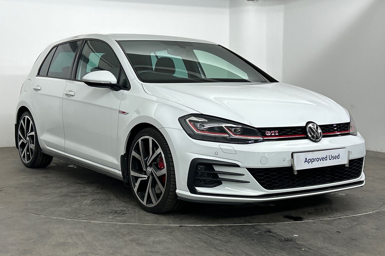 Main listing image - Volkswagen Golf GTI