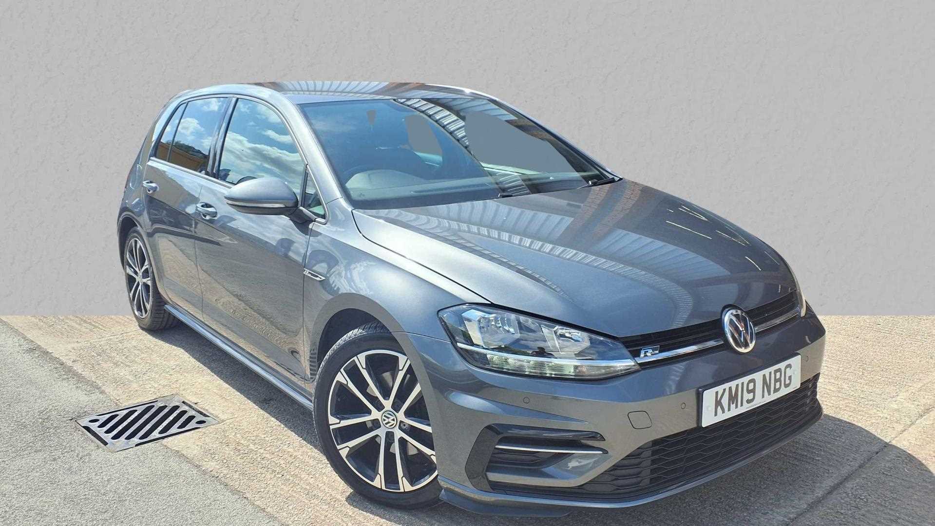 Main listing image - Volkswagen Golf