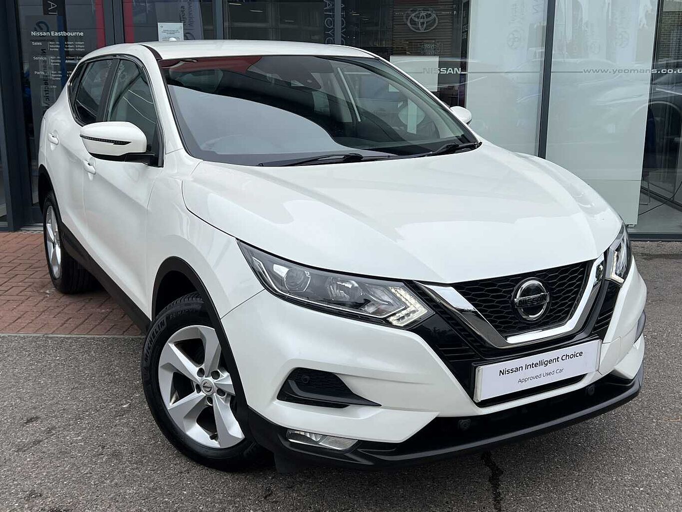 Main listing image - Nissan Qashqai