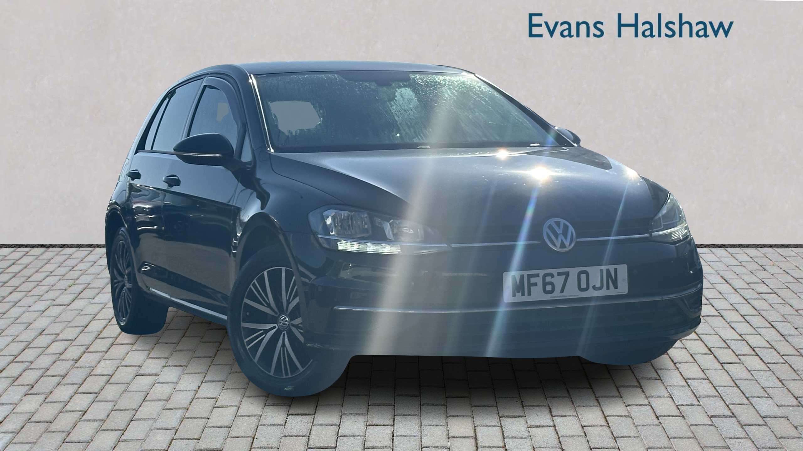 Main listing image - Volkswagen Golf