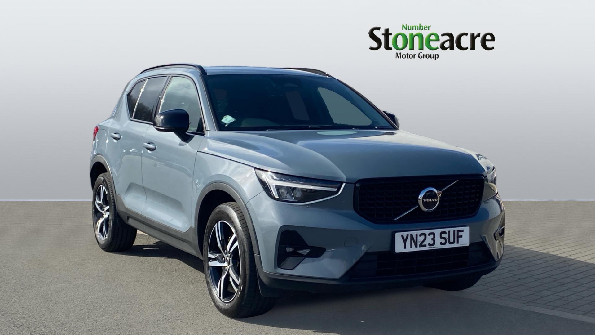 Main listing image - Volvo XC40