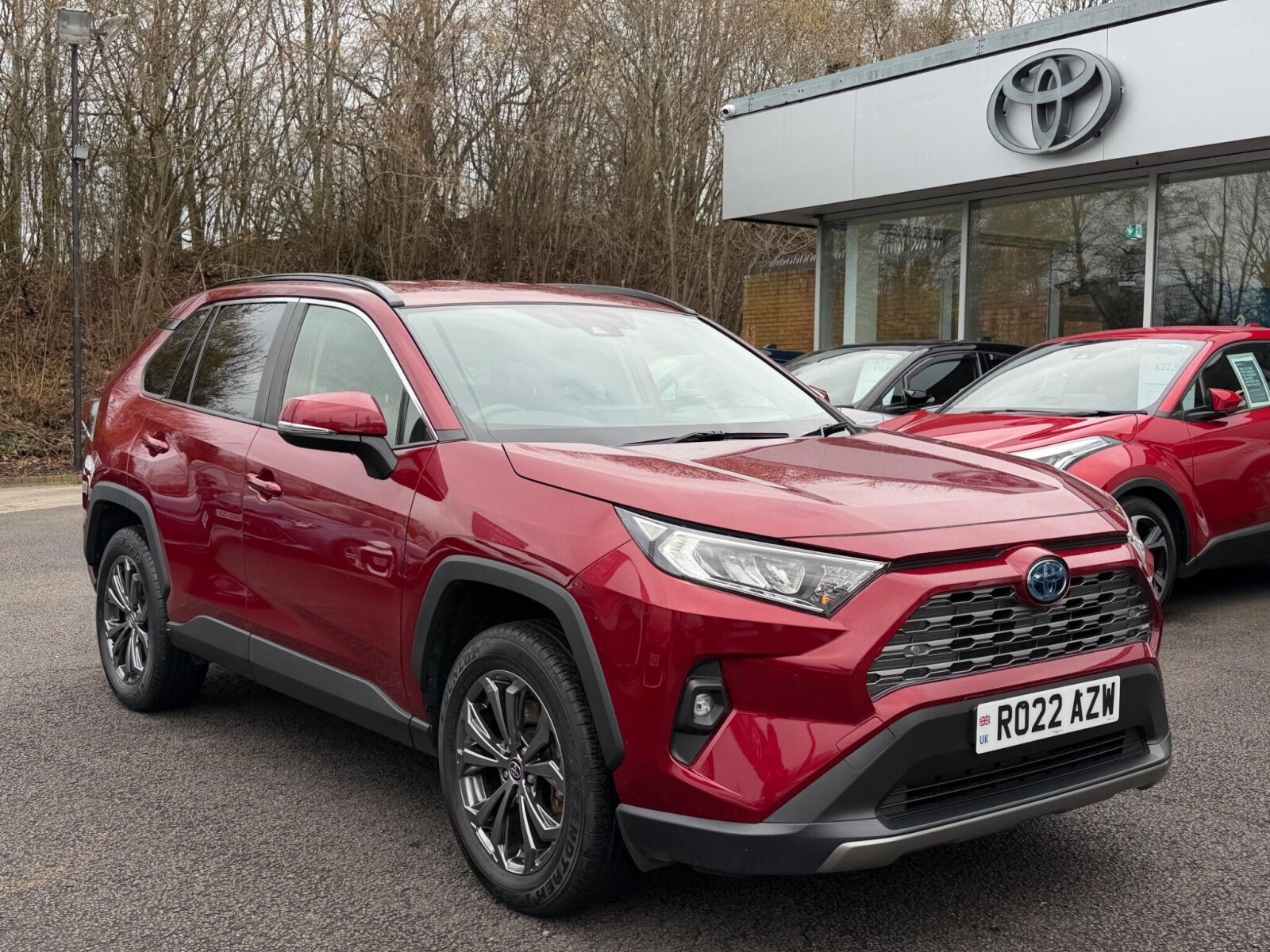 Main listing image - Toyota RAV4