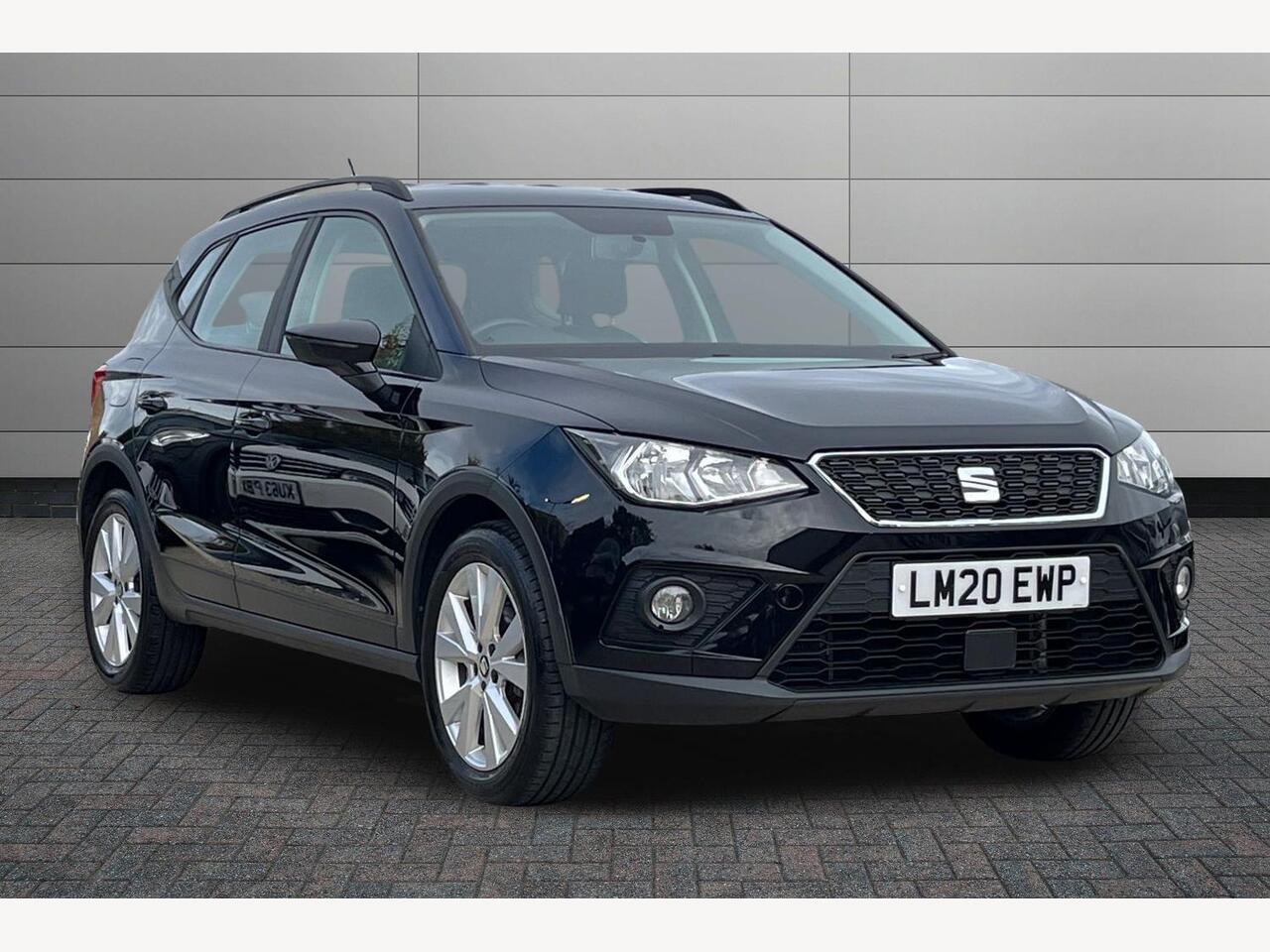 Main listing image - SEAT Arona
