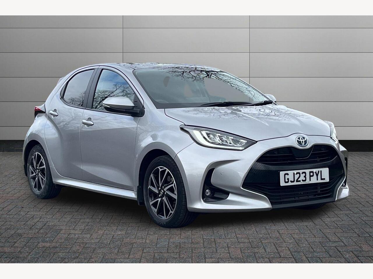 Main listing image - Toyota Yaris