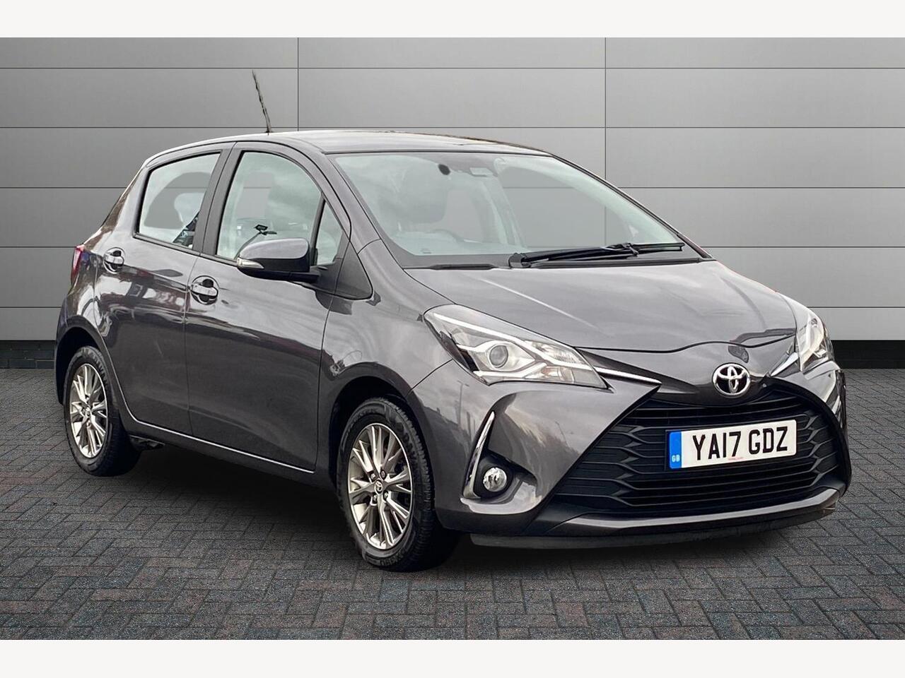 Main listing image - Toyota Yaris