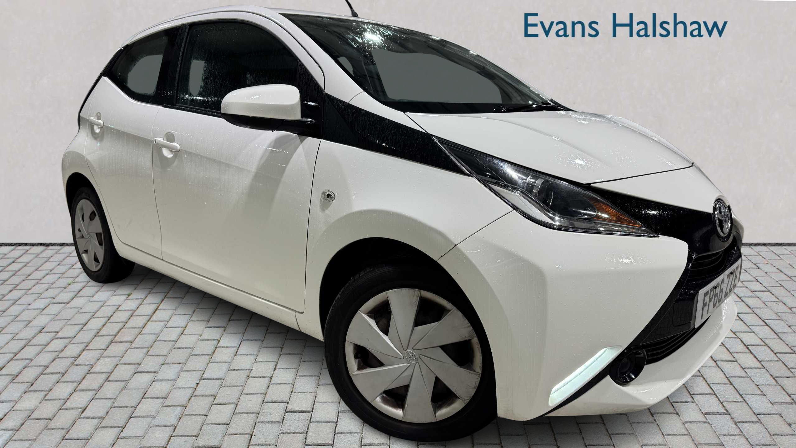 Main listing image - Toyota Aygo