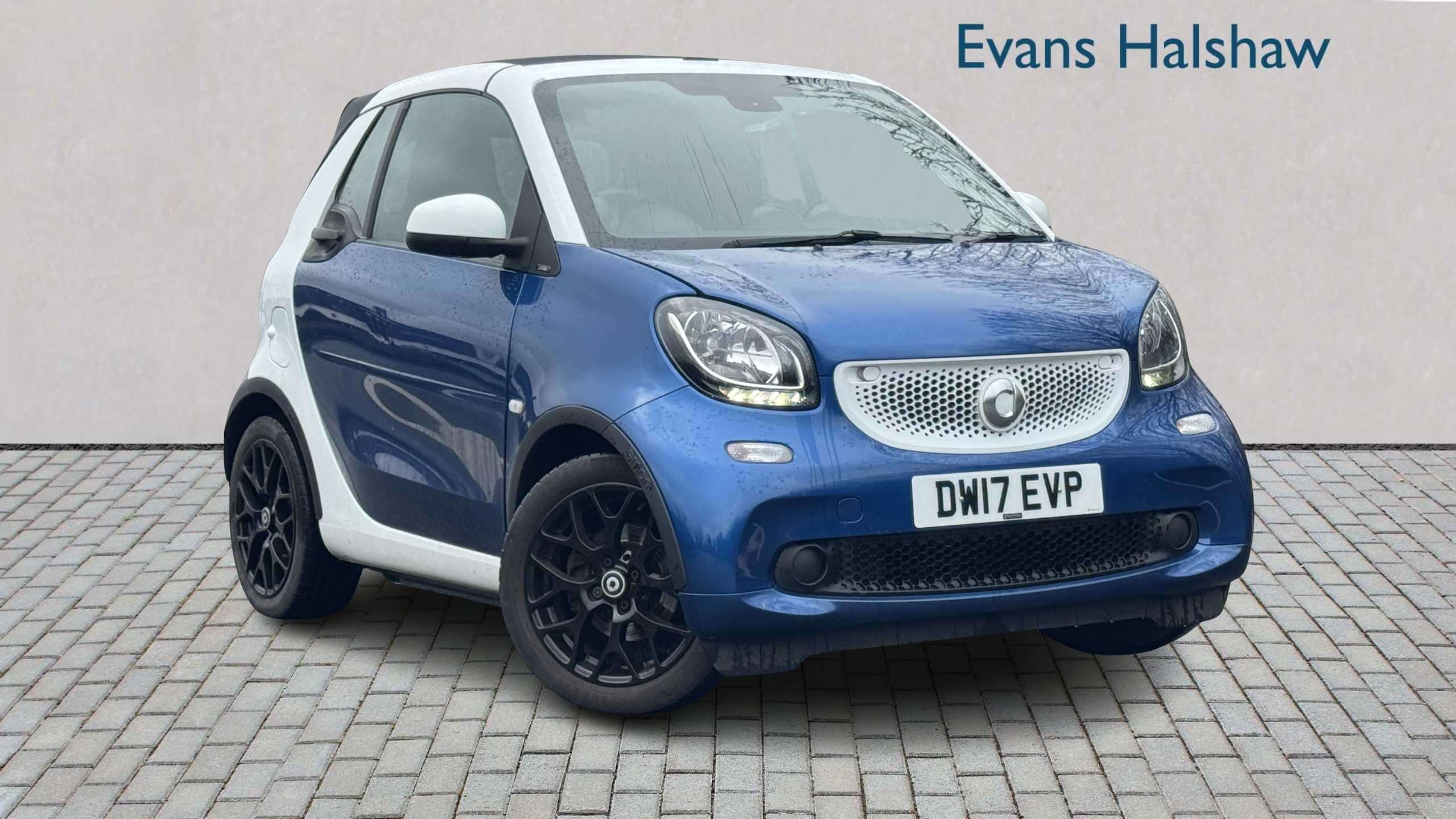 Main listing image - Smart Fortwo Cabrio