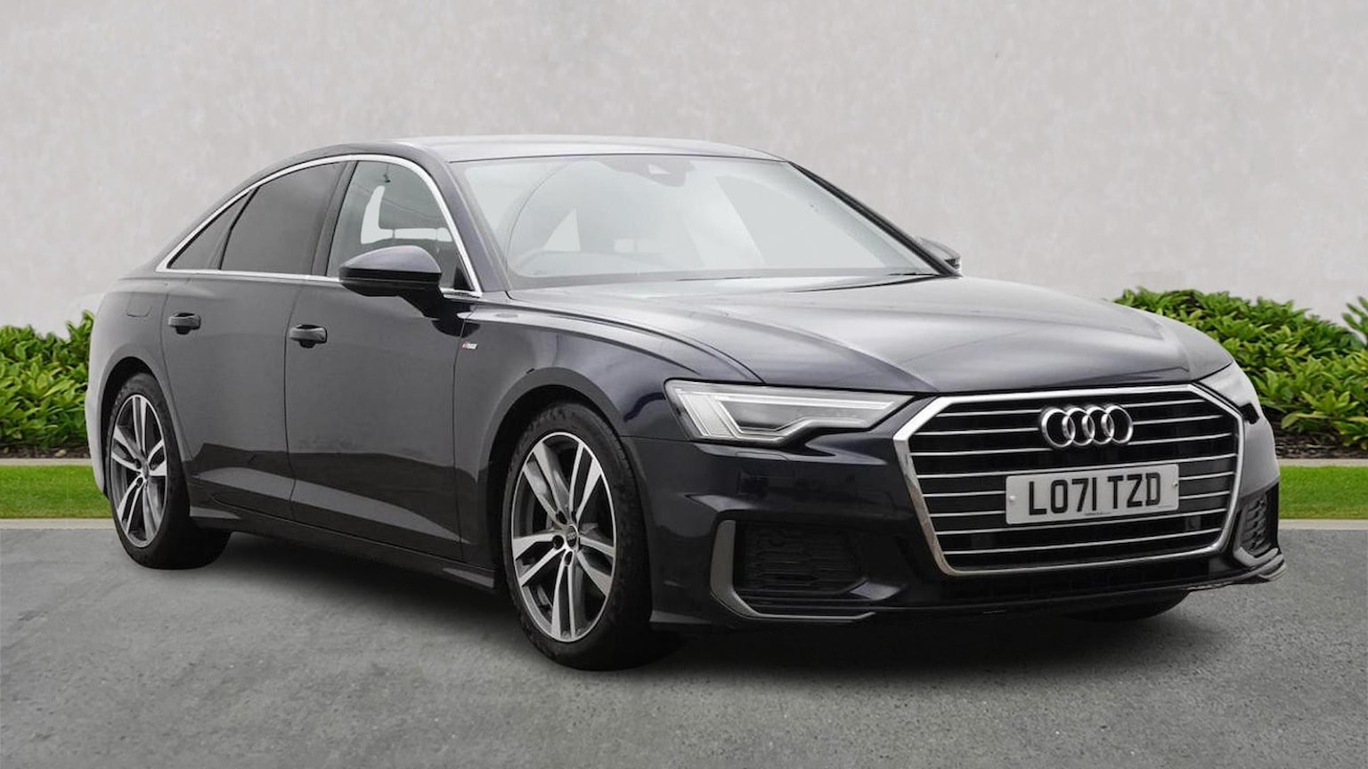 Main listing image - Audi A6