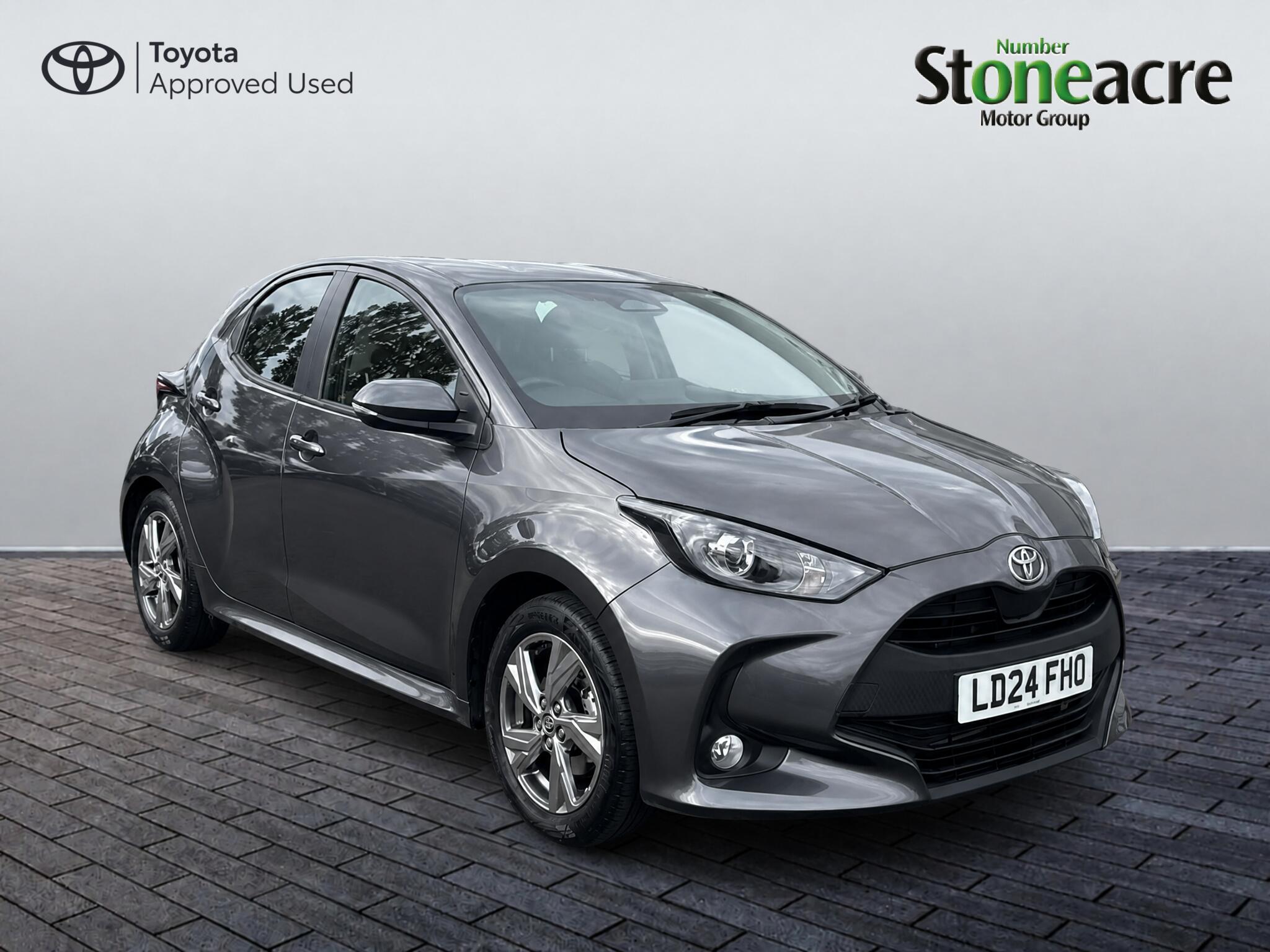 Main listing image - Toyota Yaris