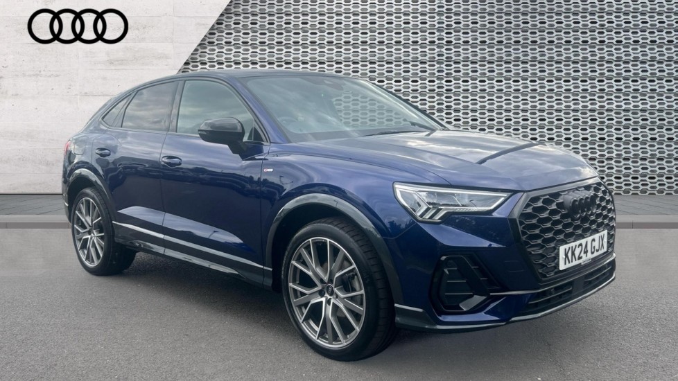 Main listing image - Audi Q3