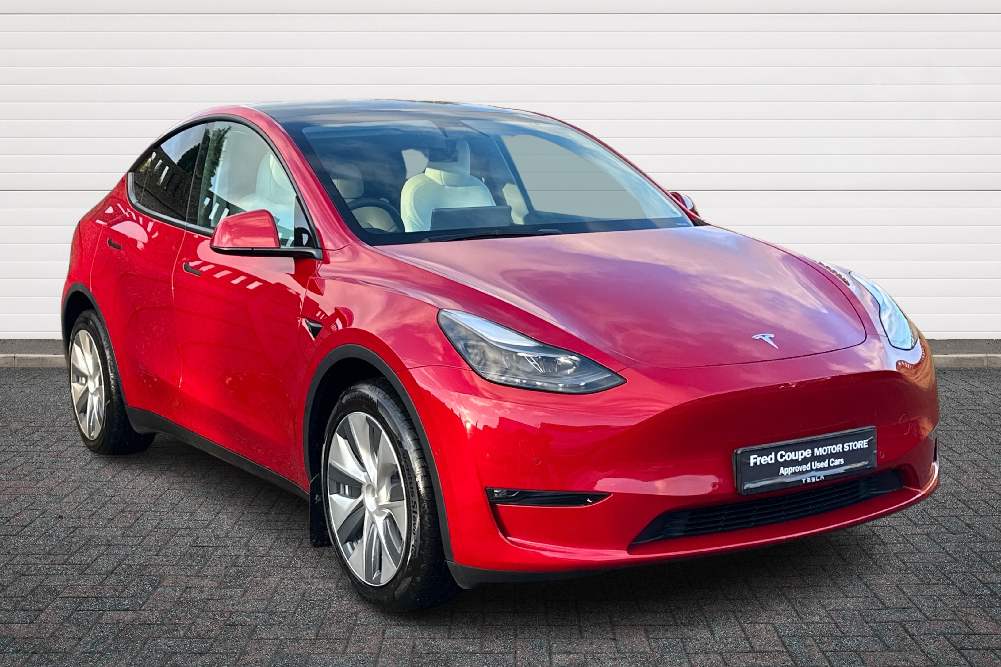 Main listing image - Tesla Model Y