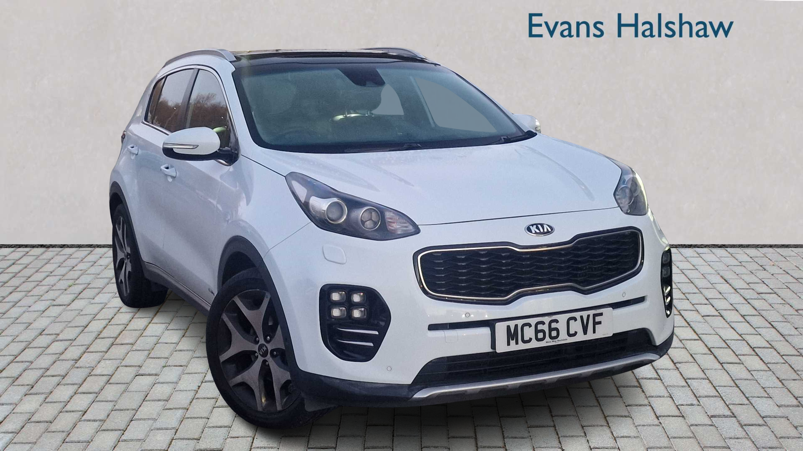 Main listing image - Kia Sportage