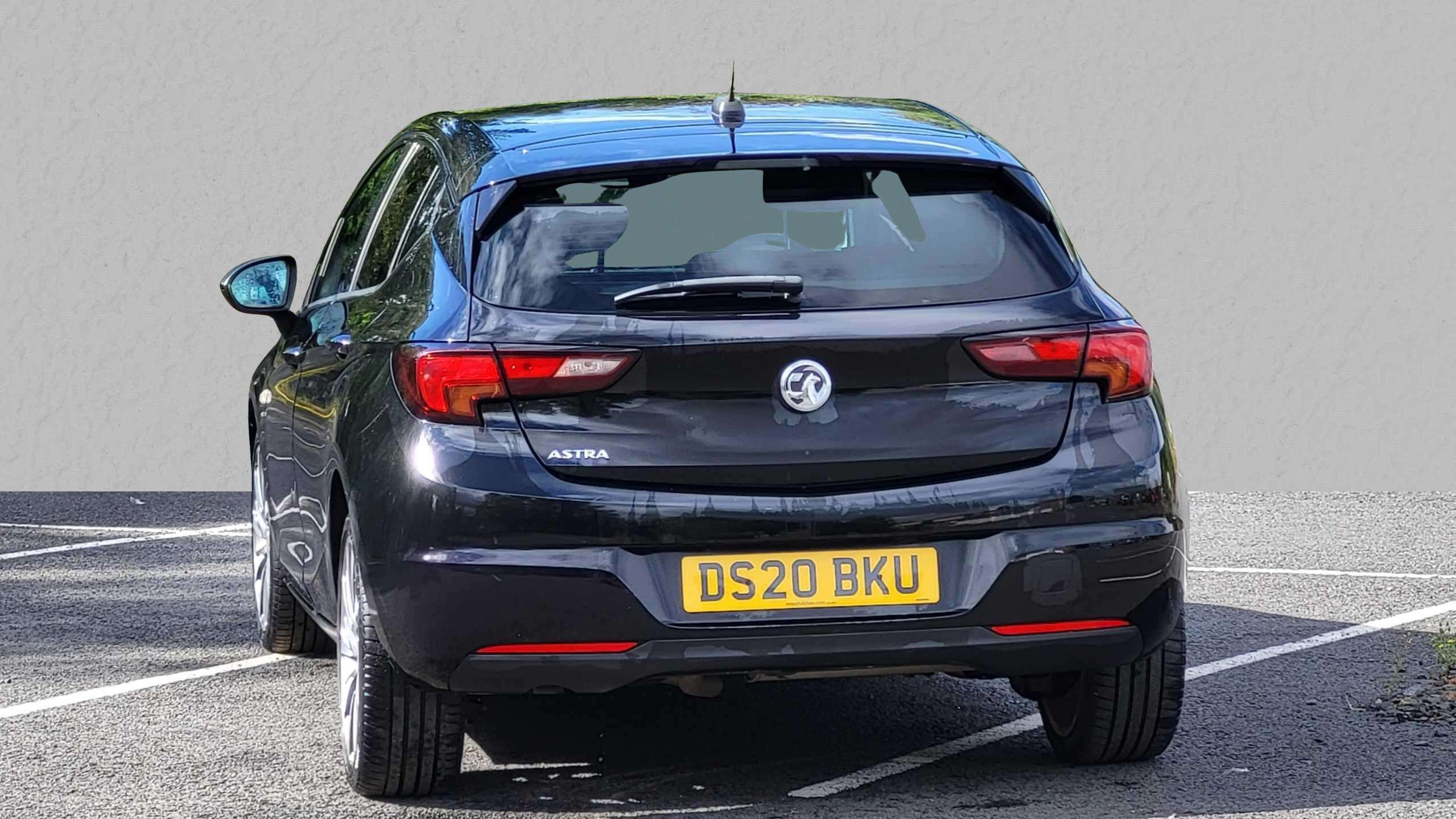 Main listing image - Vauxhall Astra