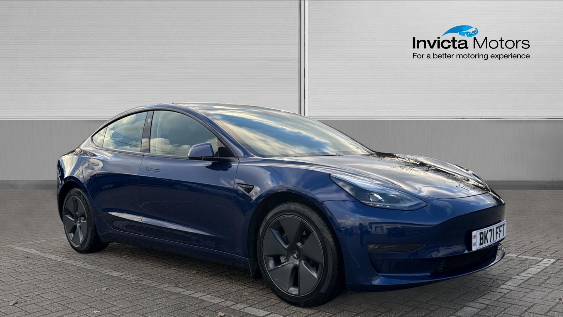 Main listing image - Tesla Model 3