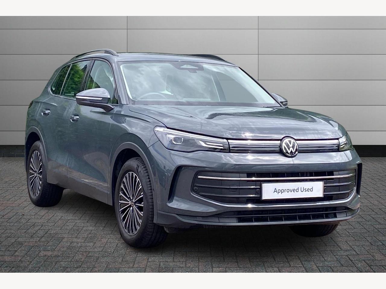 Main listing image - Volkswagen Tiguan