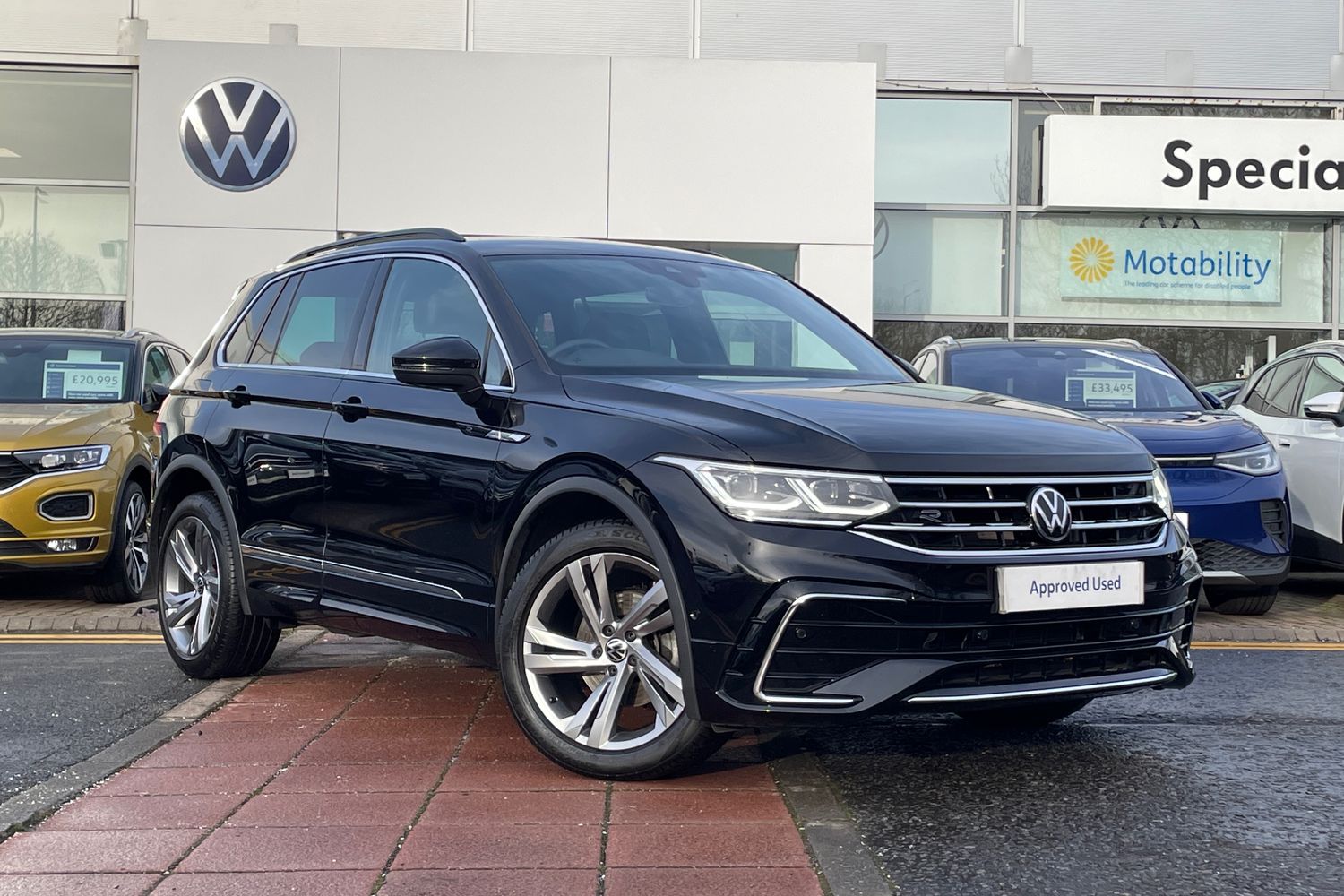 Main listing image - Volkswagen Tiguan