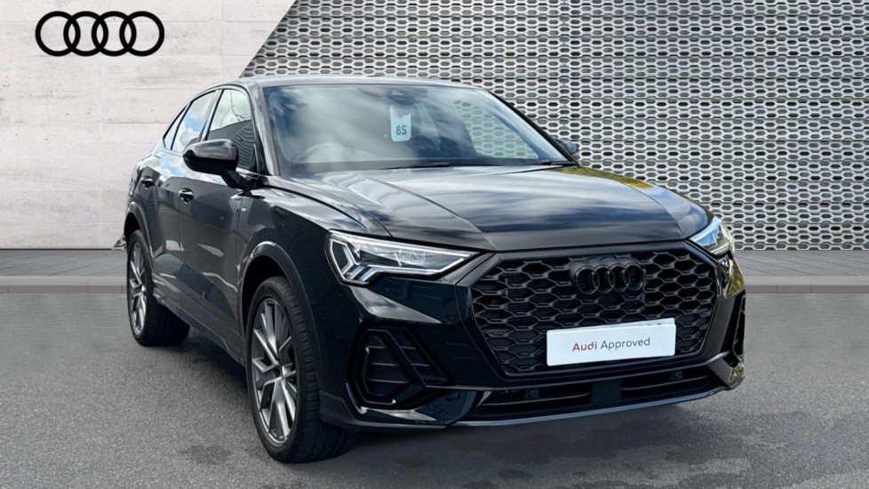Main listing image - Audi Q3