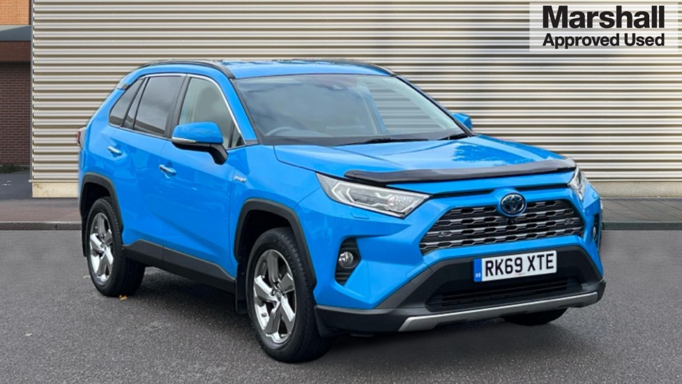 Main listing image - Toyota RAV4