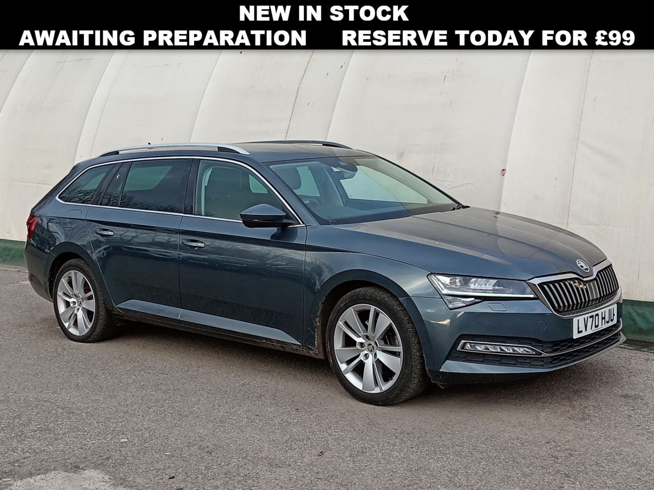 Main listing image - Skoda Superb Estate