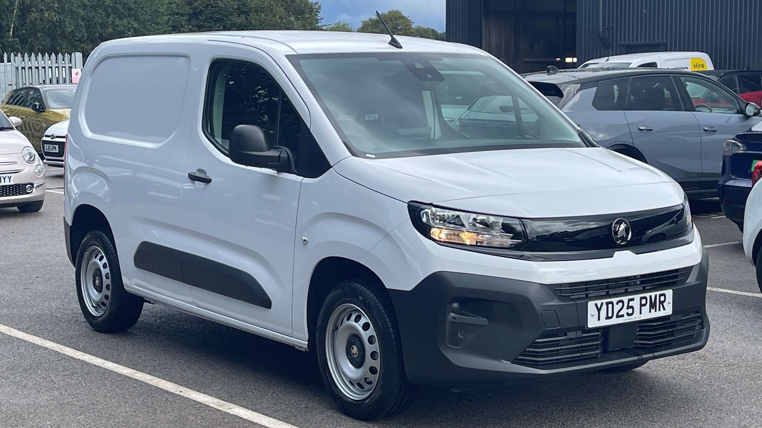 Main listing image - Vauxhall Combo Cargo