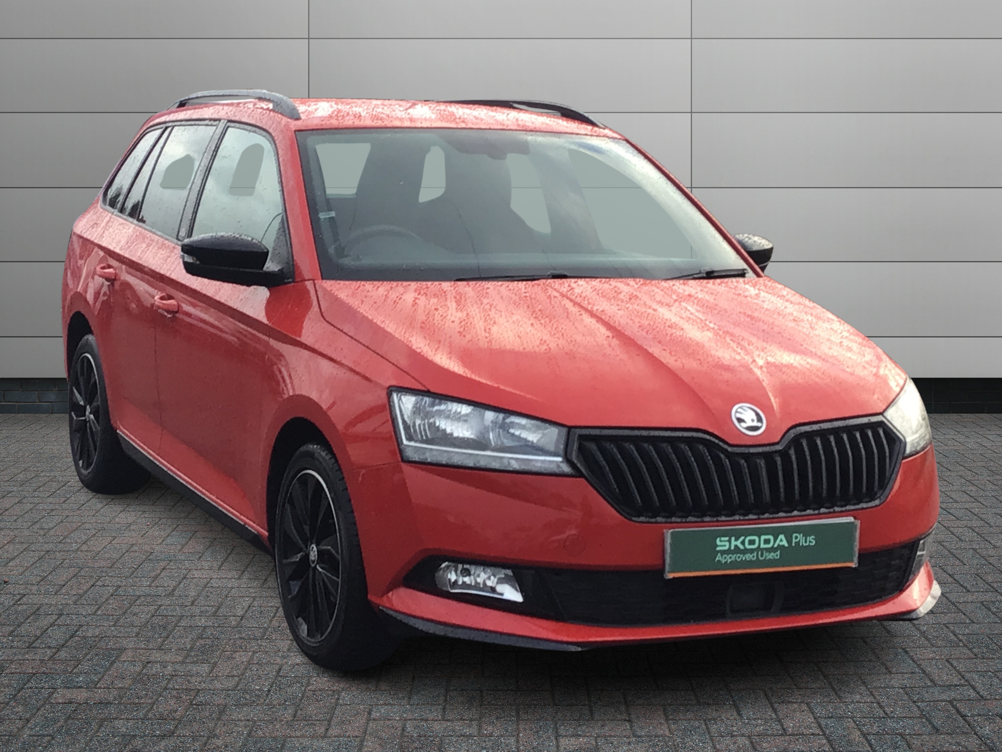 Main listing image - Skoda Fabia Estate