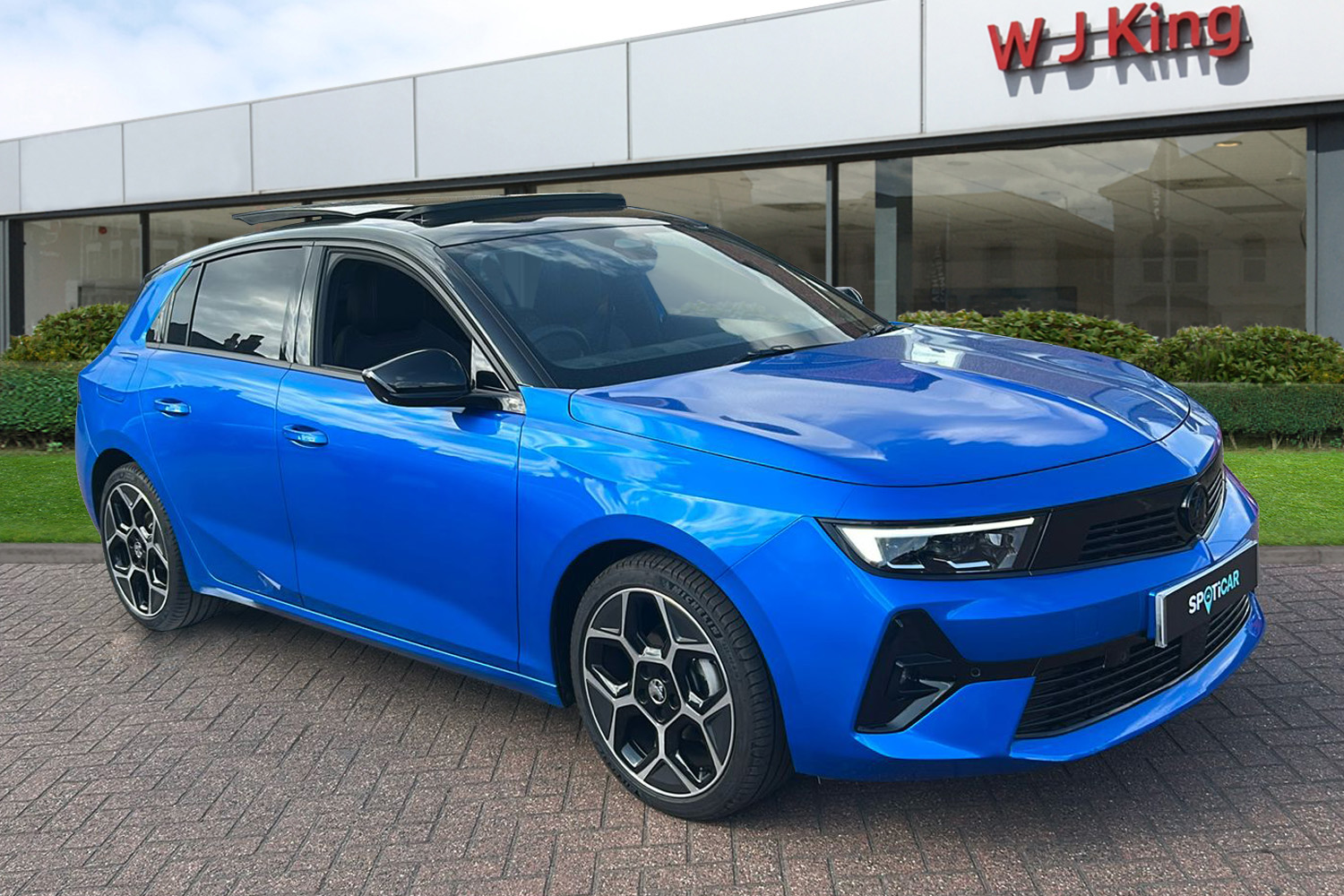 Main listing image - Vauxhall Astra