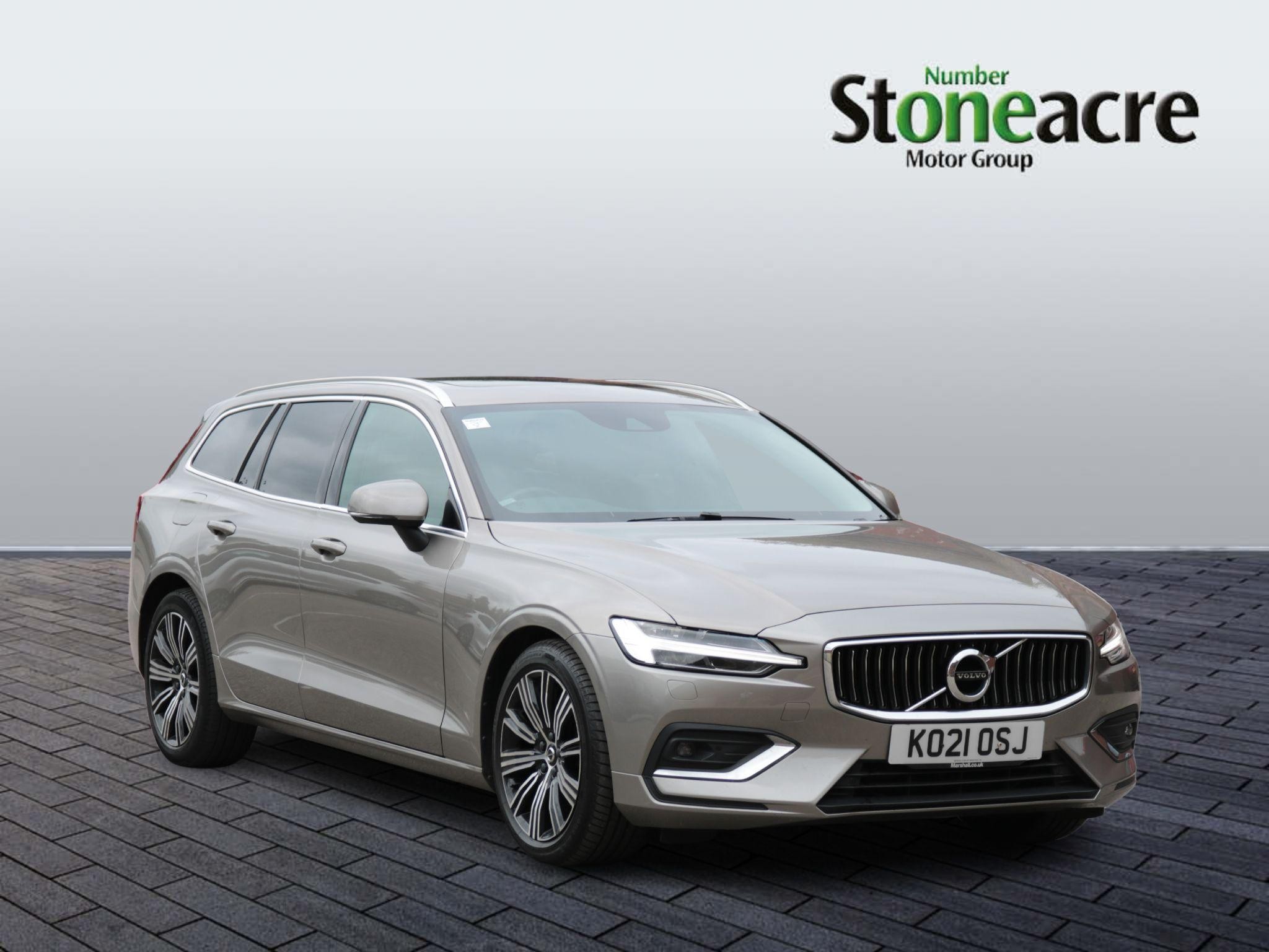 Main listing image - Volvo V60