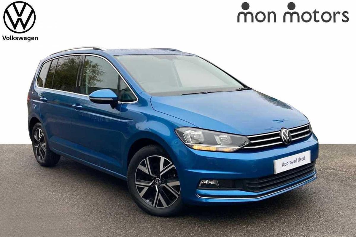 Main listing image - Volkswagen Touran