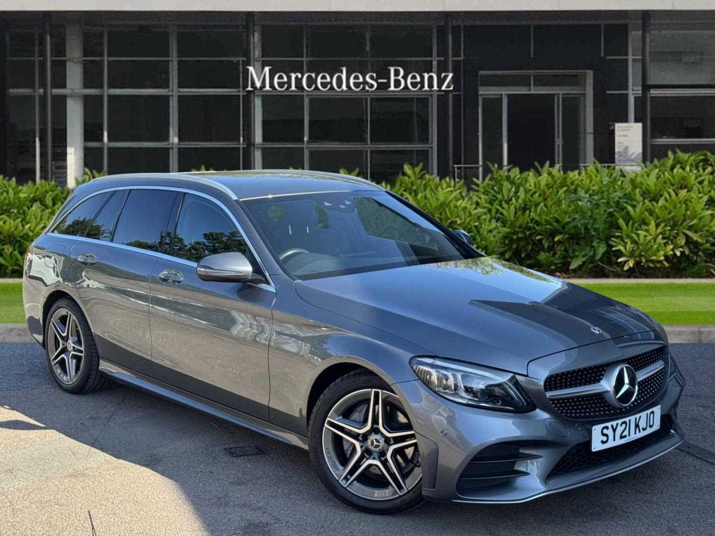 Main listing image - Mercedes-Benz C-Class Estate