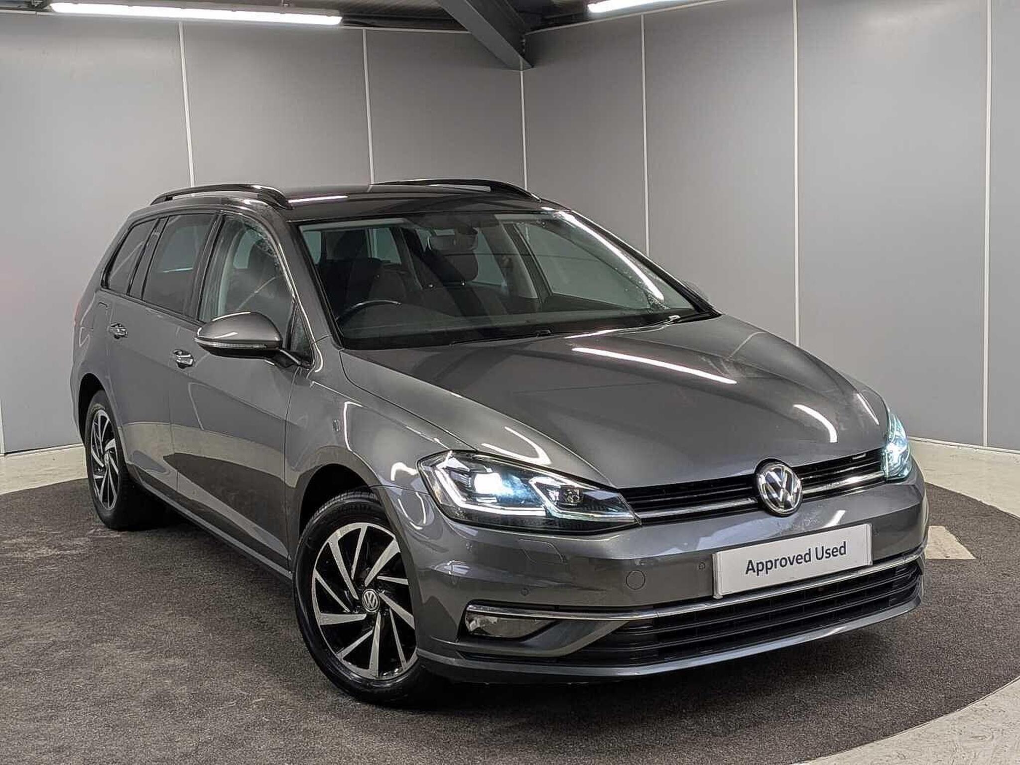 Main listing image - Volkswagen Golf Estate