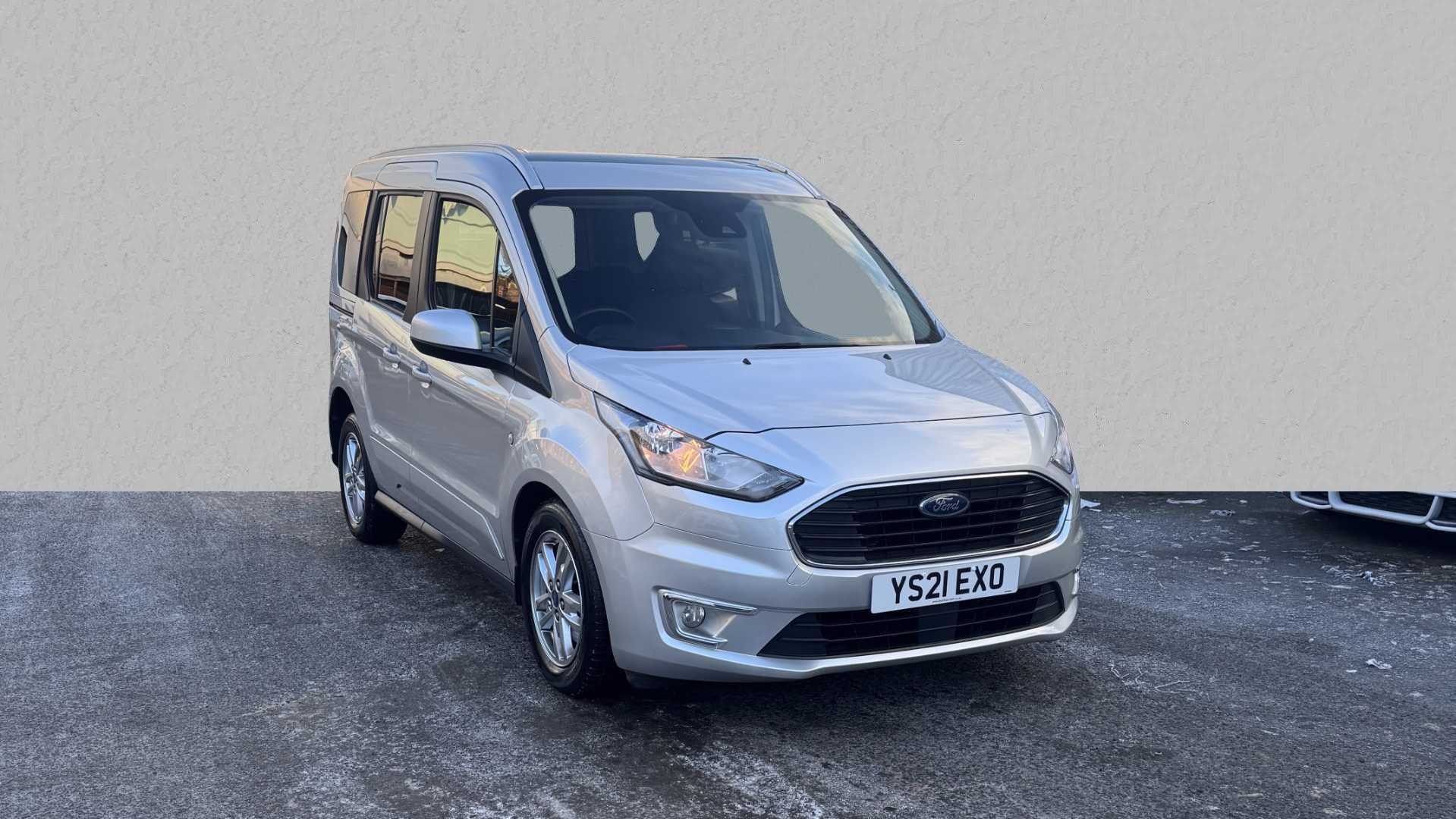 Main listing image - Ford Tourneo Connect