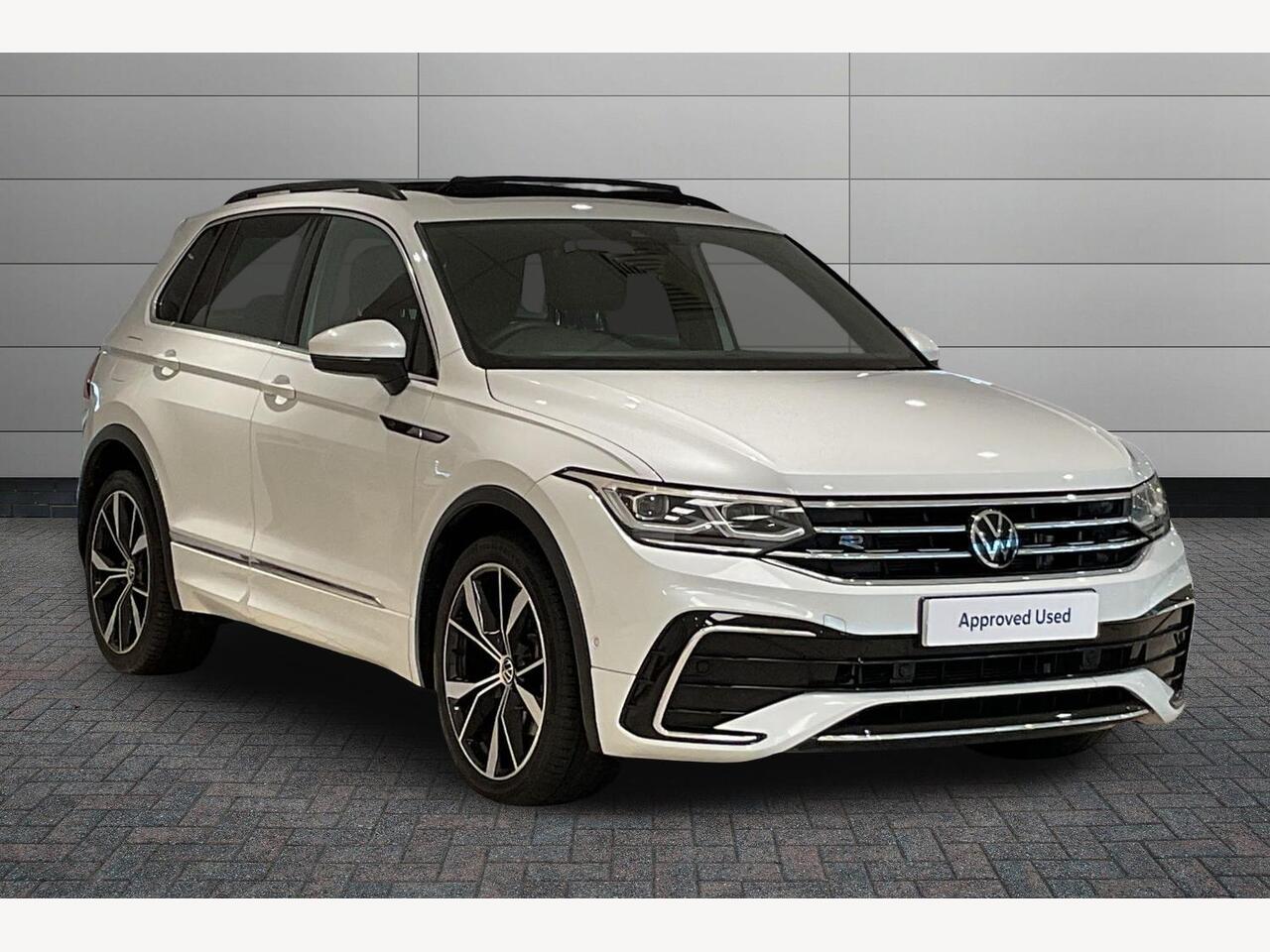 Main listing image - Volkswagen Tiguan