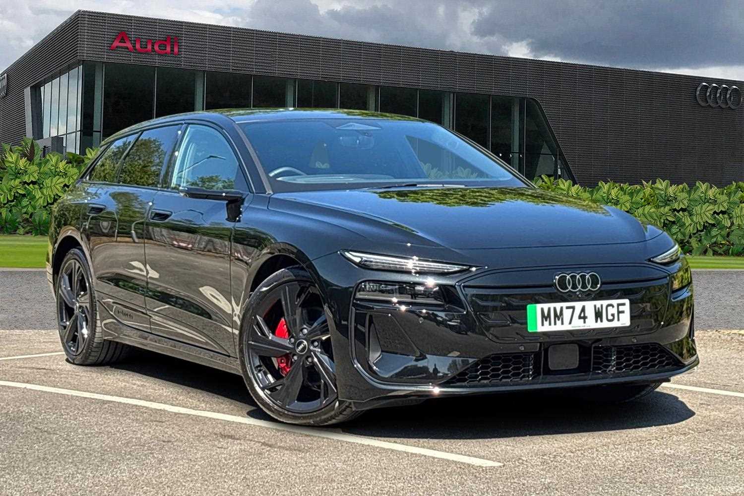 Main listing image - Audi e-tron
