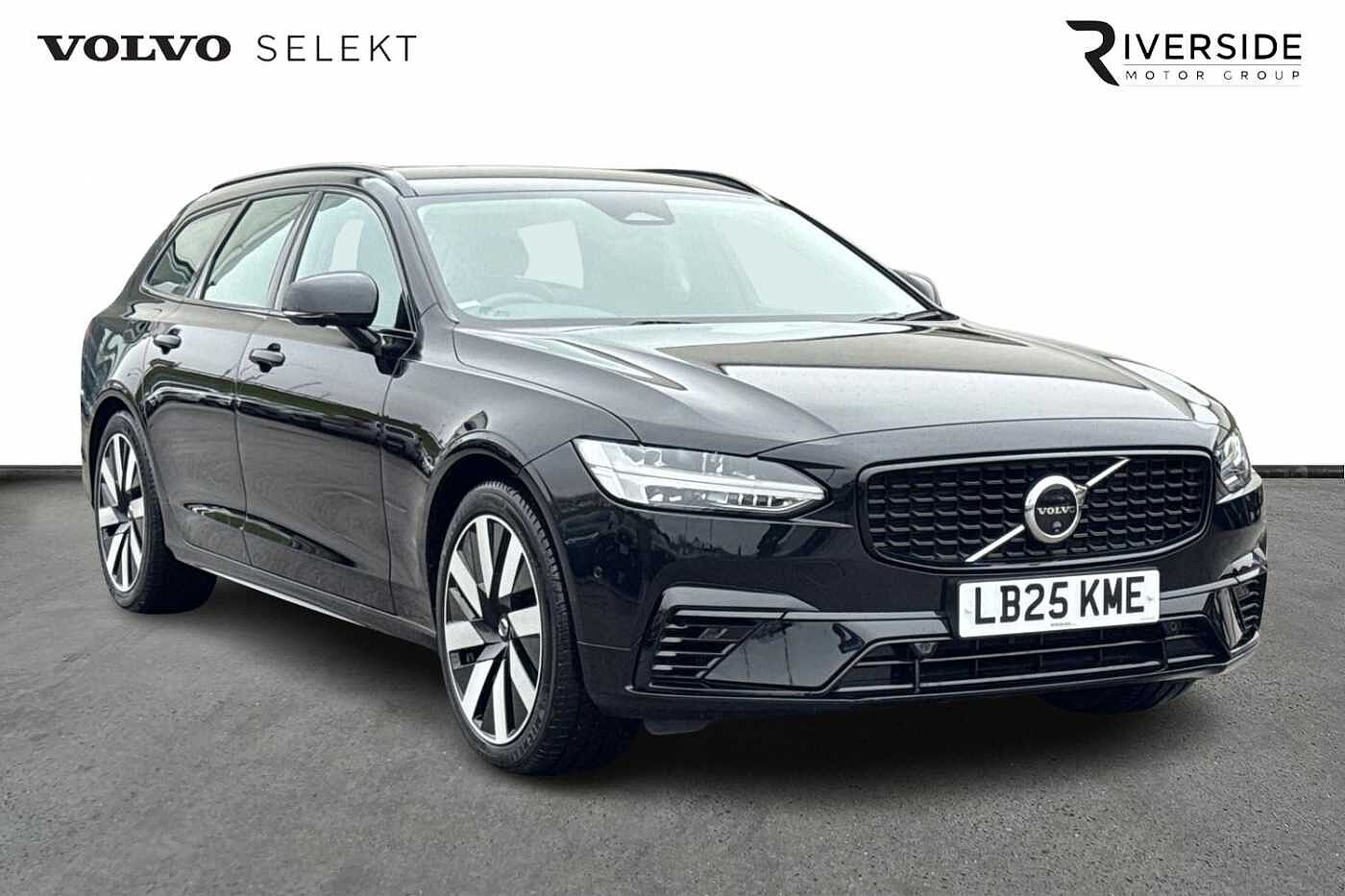 Main listing image - Volvo V90