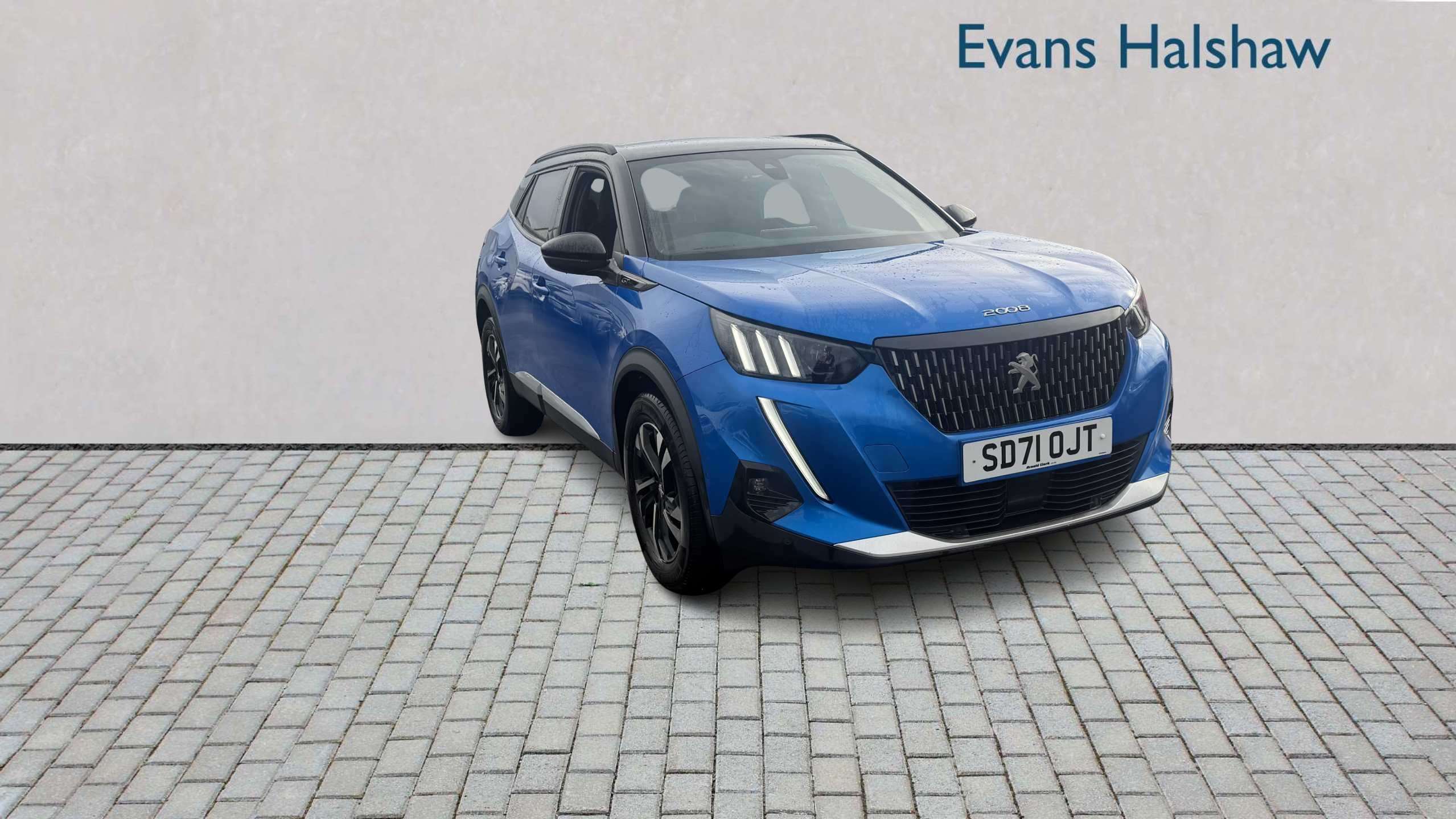 Main listing image - Peugeot 2008